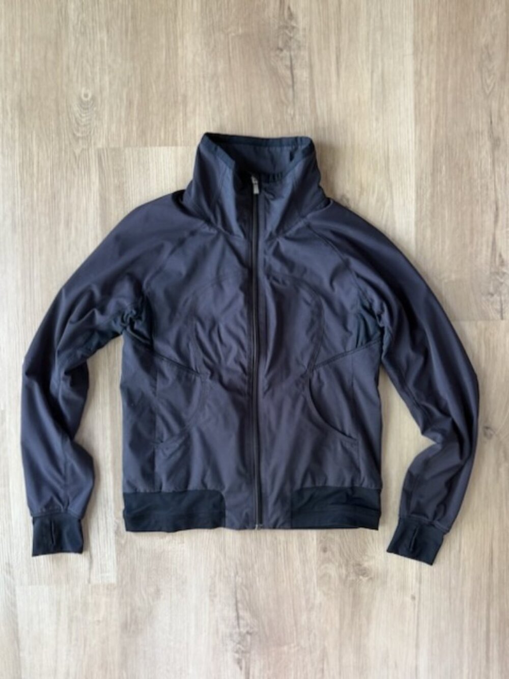 Lululemon Run Track Attack Jacket Sz 6 Charcoal